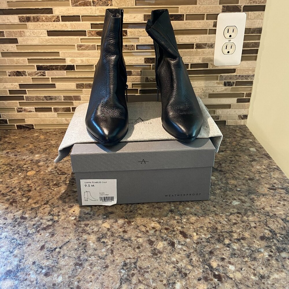 Aquatalia Giana Tumbled Calf Sz 9.5 US Black